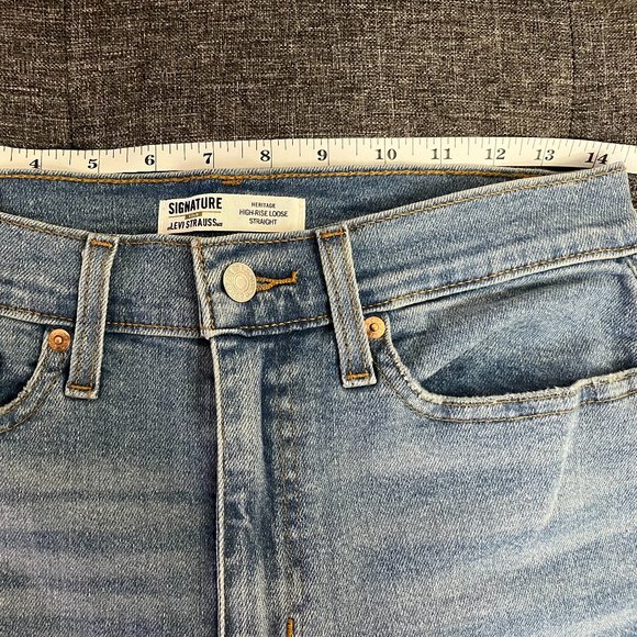 NWOT Levi Strauss. Gold Label Women's Heritage High-Rise Loose Straight - Picture 9 of 10